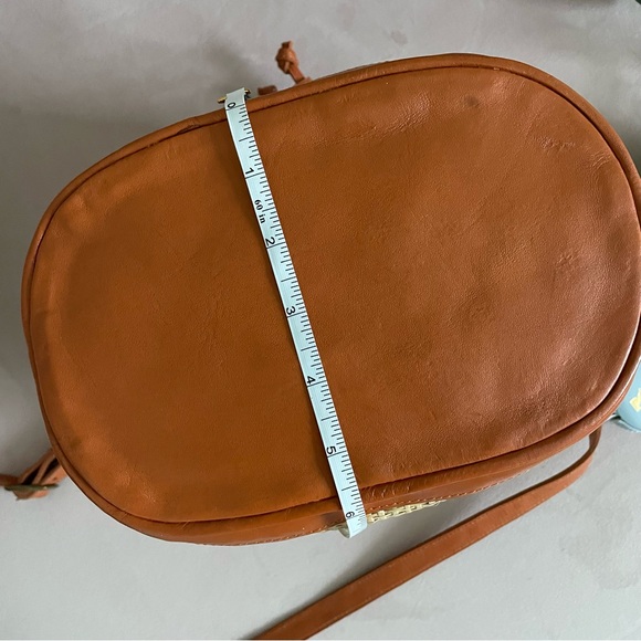NWOT - KayikaBali - Isvara Drawstring Rattan Bucket Crossbody Bag - Picture 7 of 9